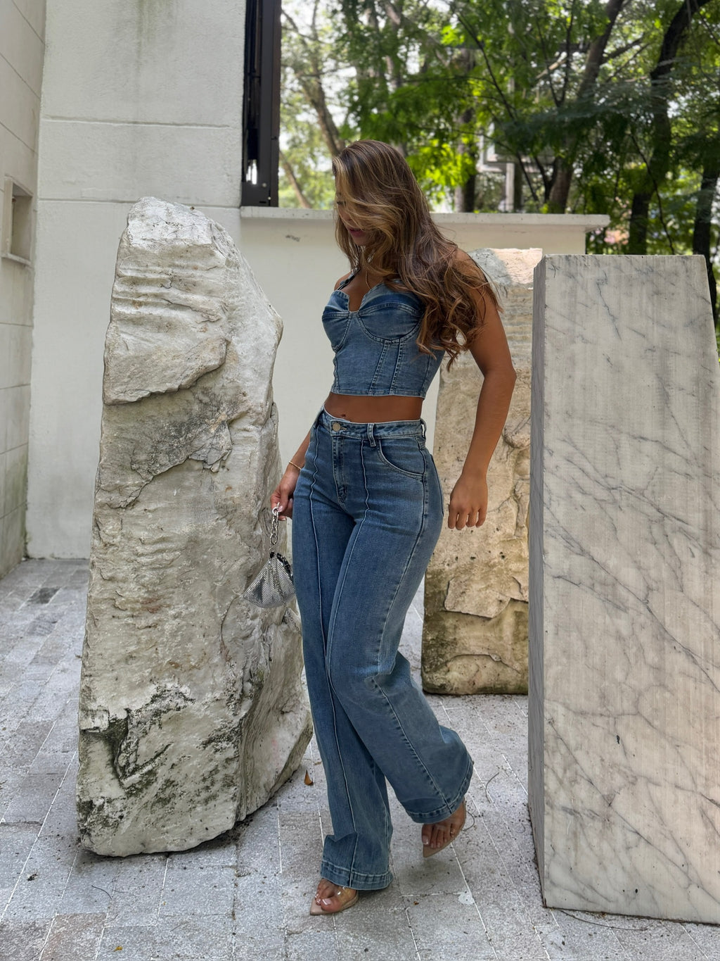 Set Alana